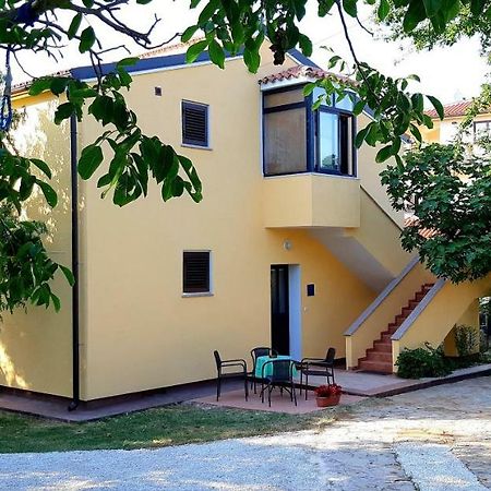 Vesna Apartment Pula Exterior foto