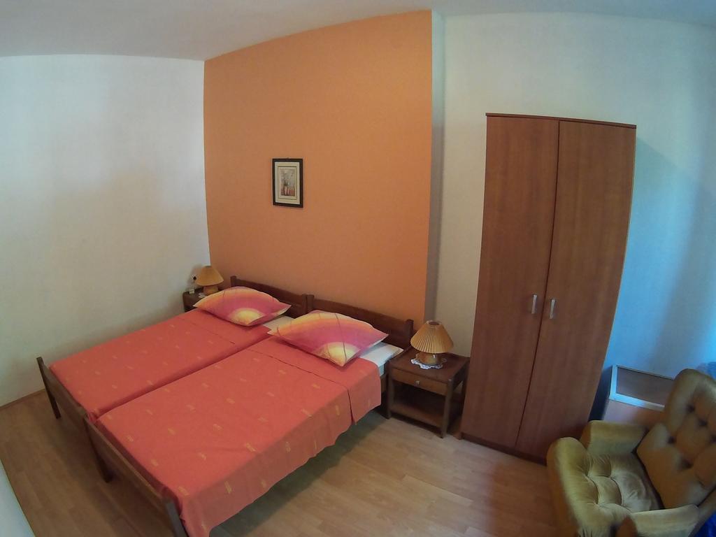 Vesna Apartment Pula Exterior foto