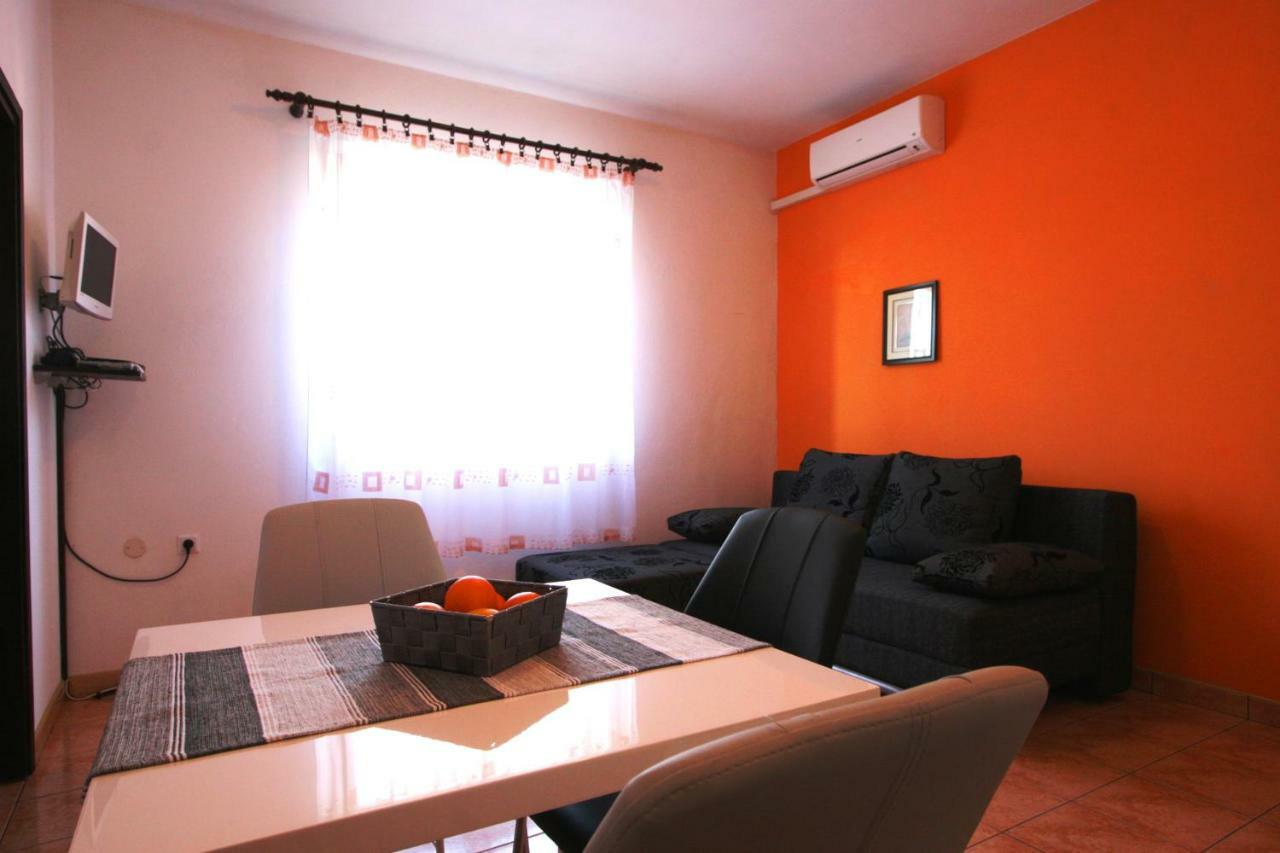 Vesna Apartment Pula Exterior foto