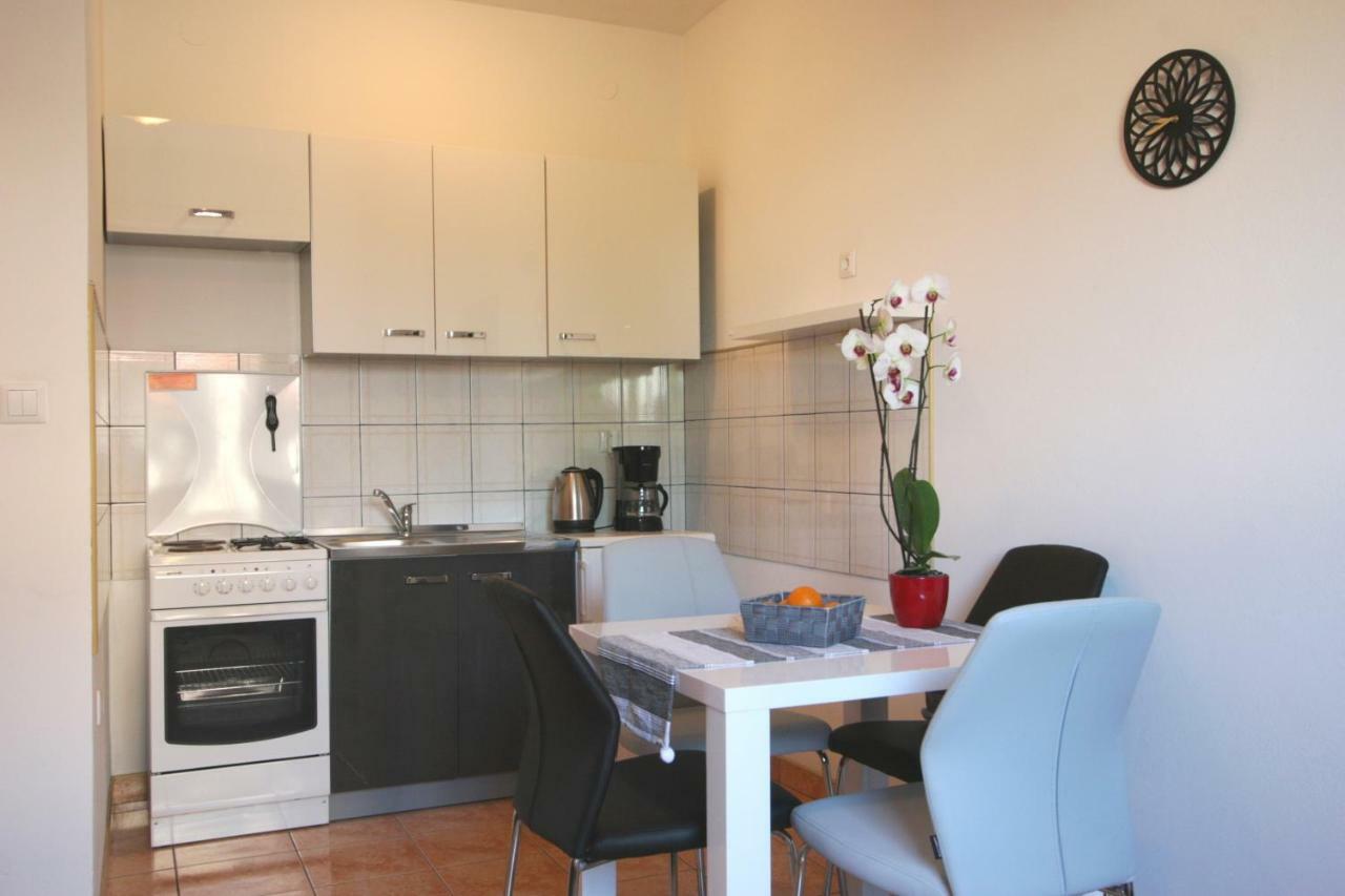 Vesna Apartment Pula Exterior foto